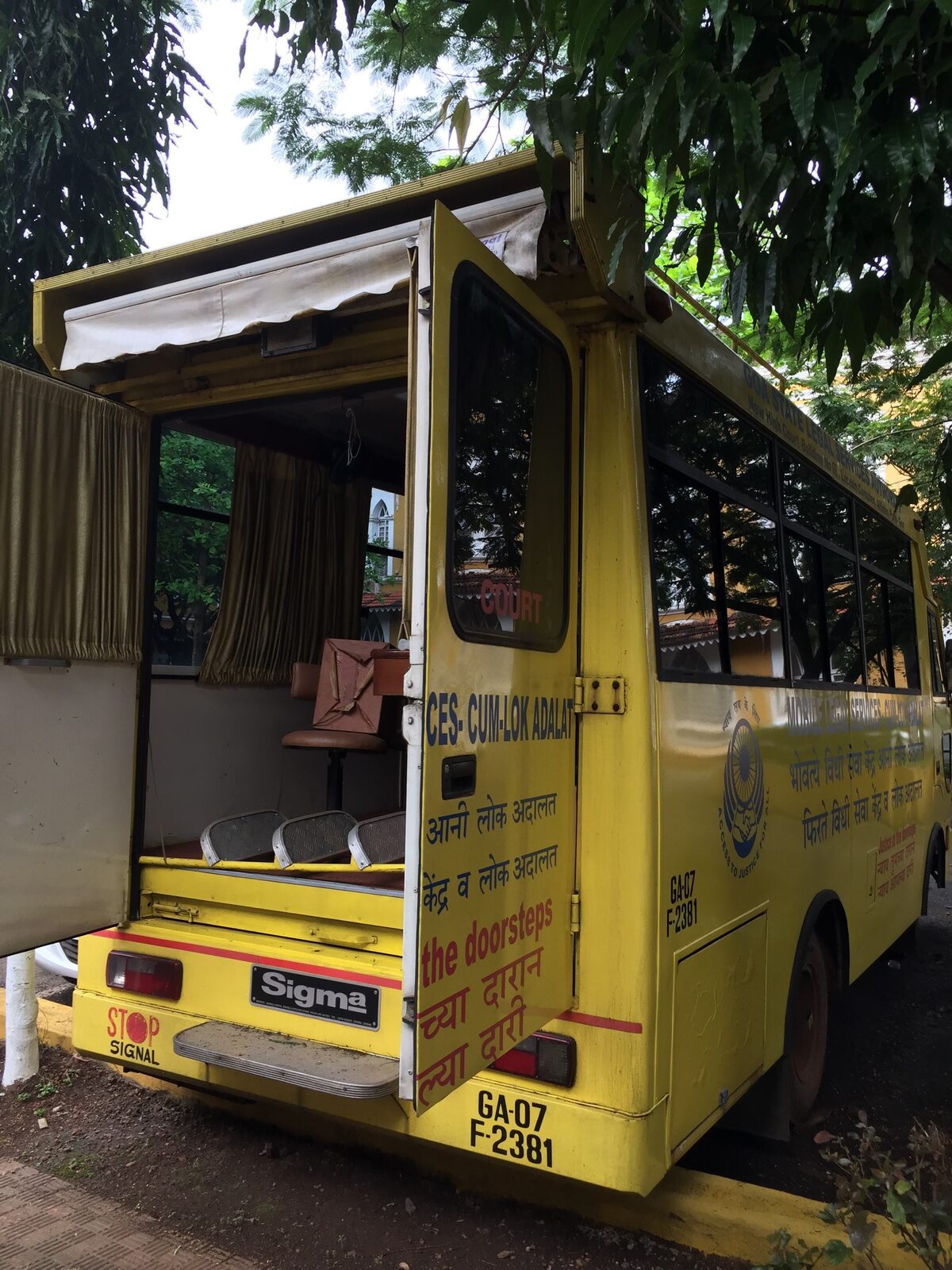 Court on Wheels mobile vehicle